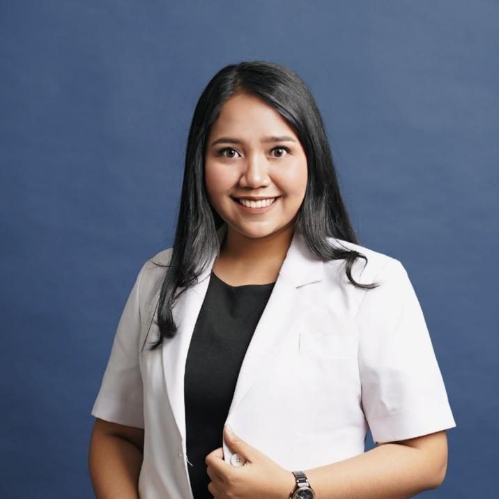 Indira Andenia Wibowo